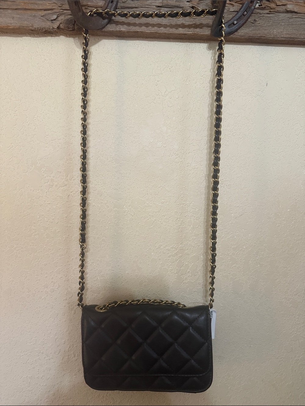 American Eagle Outfitters Black Quilted Chain-Shoulder Crossbody